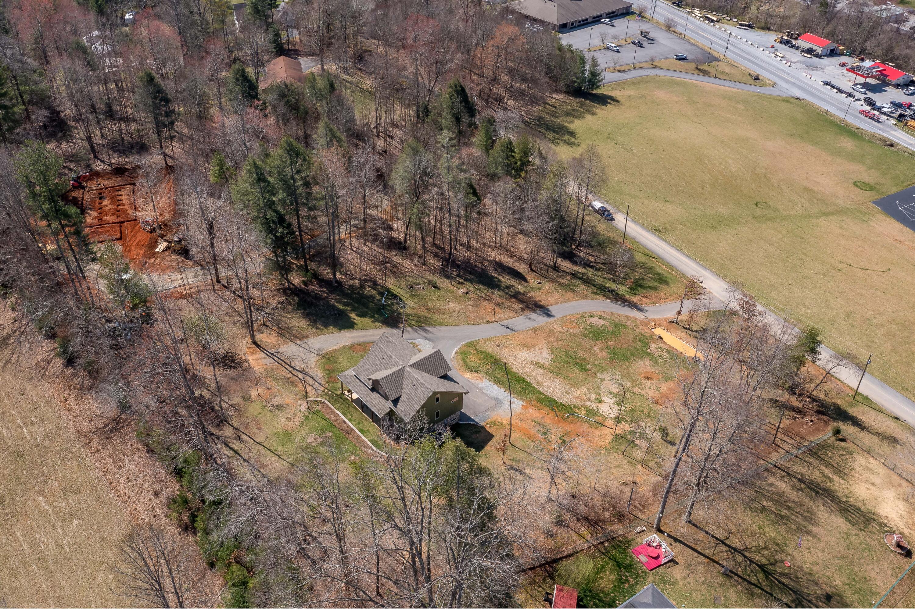 141 Pine Hill Road Unicoi, TN 37692 - Photo 84 of 87 141 Pine Hill Rd (6 of 85)