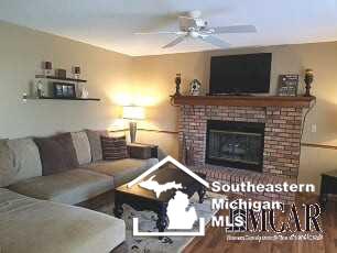 7357 Forest Valley Road Lambertville, MI 48144 - Photo 9 of 15 21429863-8.JPG