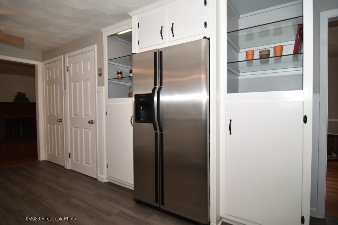 188 Douglas Road Warwick, RI 02886 - Photo 8 of 36