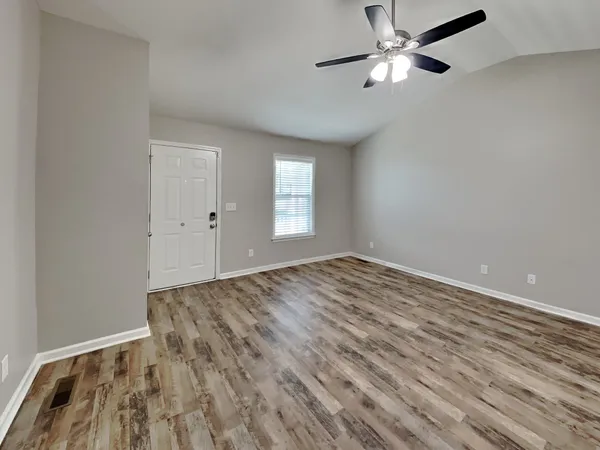 $1,919 | 1901 Susan Road, Columbia, TN 38401