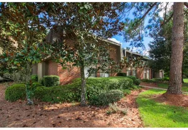 $135,000 | 1700 Southwest 16th Court, Unit A5, Gainesville, FL 32608