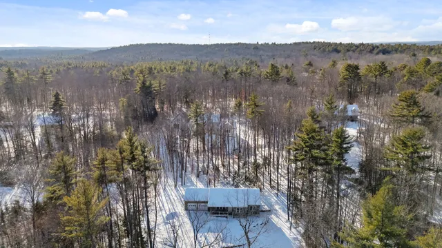 $475,000 | 9 Hudon Road, Lisbon, ME 04250