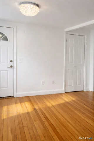 $2,200 | Undisclosed Address, Ansonia, CT 06401