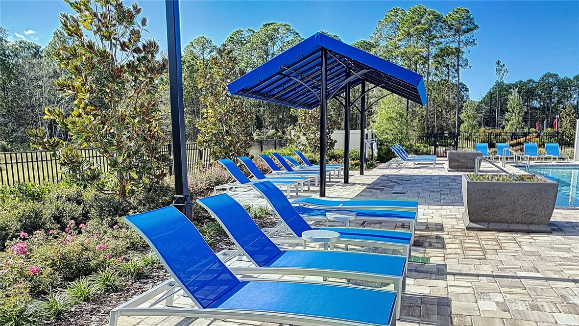 93015 Cope Court Fernandina Beach, FL 32034 - Photo 8 of 23 a view of sitting area with furniture and wooden deck
