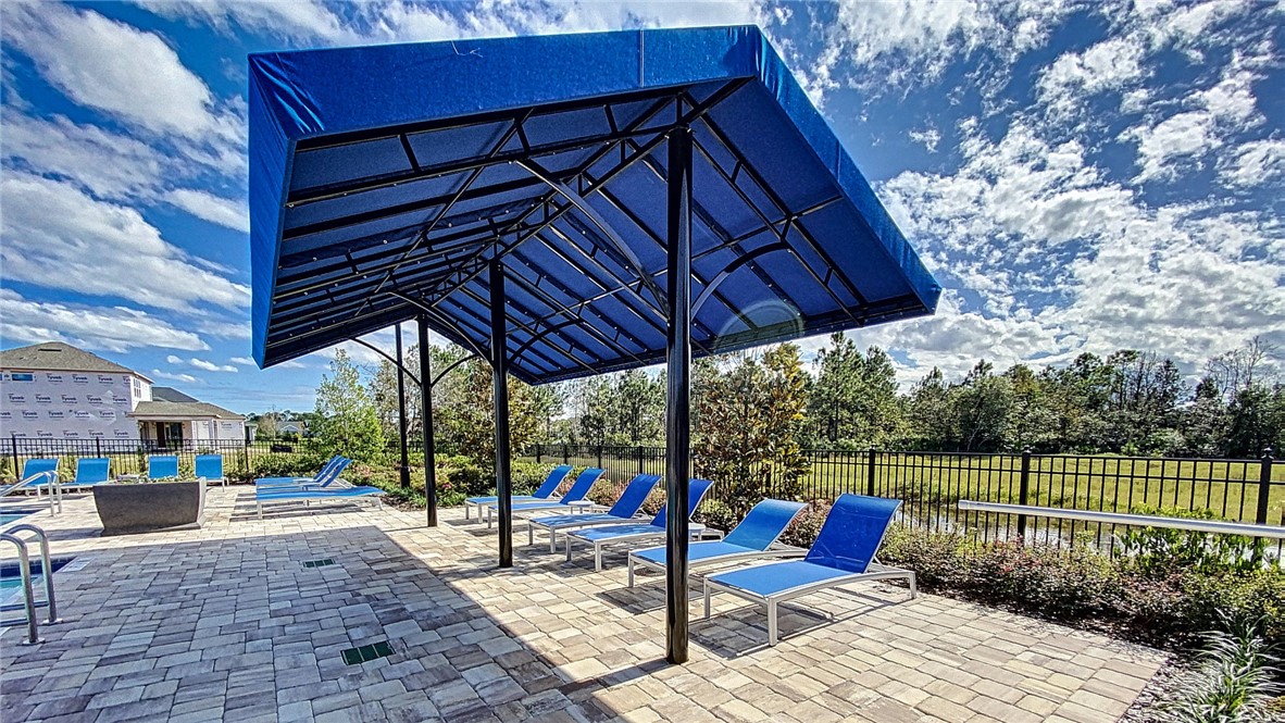 93015 Cope Court Fernandina Beach, FL 32034 - Photo 10 of 23 a view of backyard with sitting area