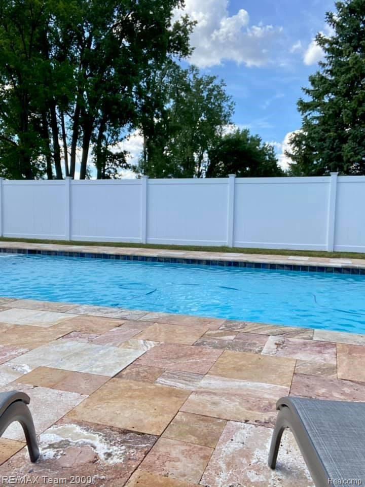 828 Golf Ridge Circle Dundee, MI 48131 - Photo 31 of 37 171783592_10159614297536209_5860108267226109612_n.jpg