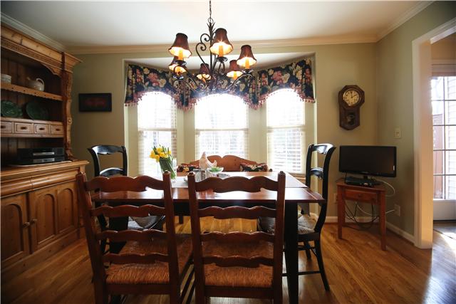 175 Heathersett Drive Franklin, TN 37064 - Photo 6 of 19 Kitchen