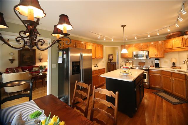 175 Heathersett Drive Franklin, TN 37064 - Photo 7 of 19 Kitchen