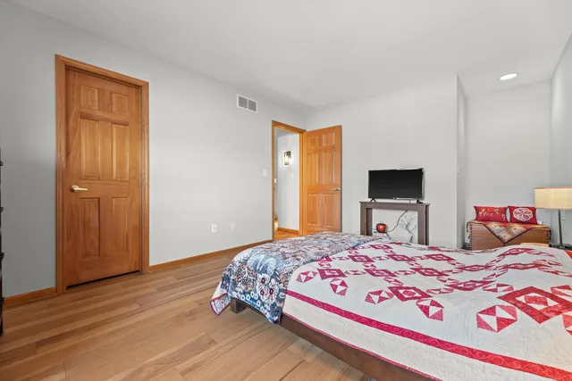 $445,900 | W175N8151 Robin Circle, Unit 1, Menomonee Falls, WI 53051