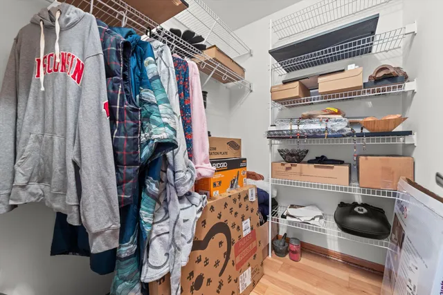 $445,900 | W175N8151 Robin Circle, Unit 1, Menomonee Falls, WI 53051