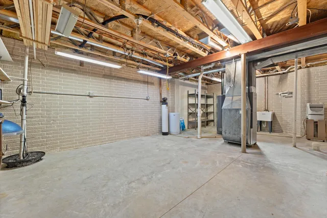 $445,900 | W175N8151 Robin Circle, Unit 1, Menomonee Falls, WI 53051