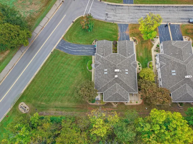 $445,900 | W175N8151 Robin Circle, Unit 1, Menomonee Falls, WI 53051