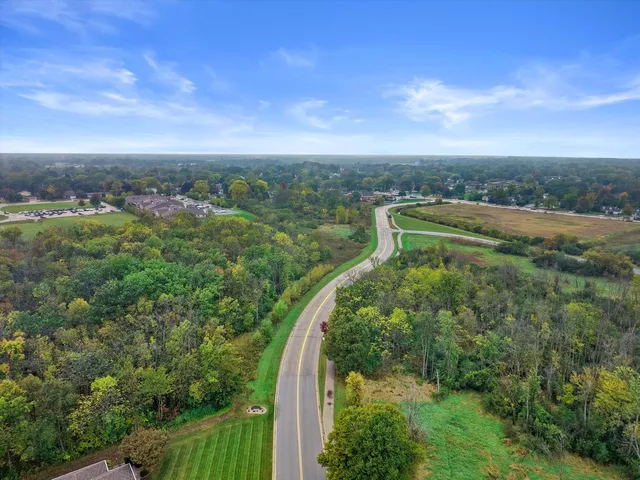 $445,900 | W175N8151 Robin Circle, Unit 1, Menomonee Falls, WI 53051