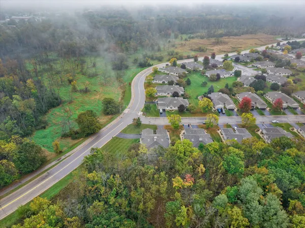$445,900 | W175N8151 Robin Circle, Unit 1, Menomonee Falls, WI 53051