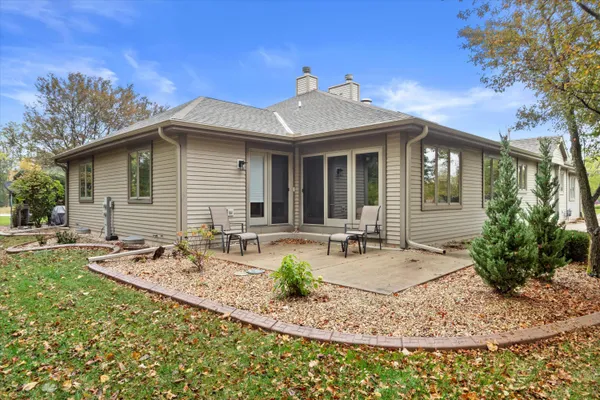 $445,900 | W175N8151 Robin Circle, Unit 1, Menomonee Falls, WI 53051