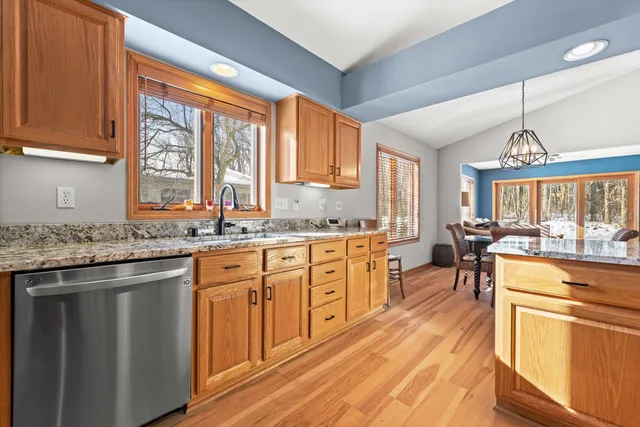 $445,900 | W175N8151 Robin Circle, Unit 1, Menomonee Falls, WI 53051