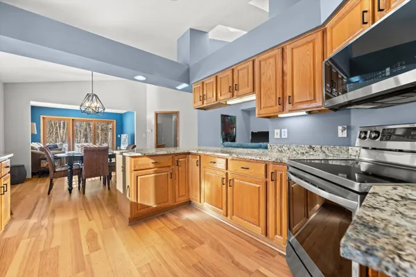 $445,900 | W175N8151 Robin Circle, Unit 1, Menomonee Falls, WI 53051