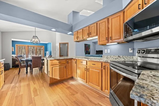 $445,900 | W175N8151 Robin Circle, Unit 1, Menomonee Falls, WI 53051