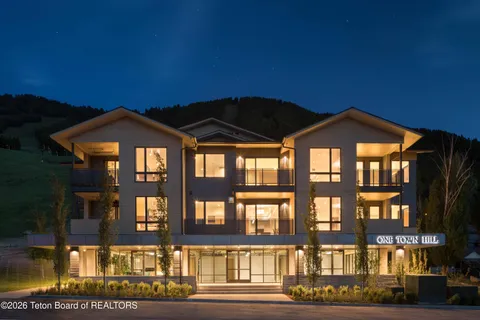 $3,295,000 | 680 South Cache Street, Unit 201, Jackson, WY 83001