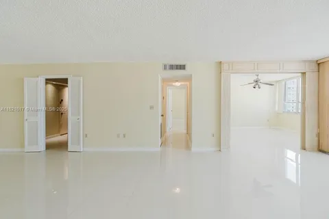 $875,000 | 11 Island Avenue, Unit 1410, Miami Beach, FL 33139