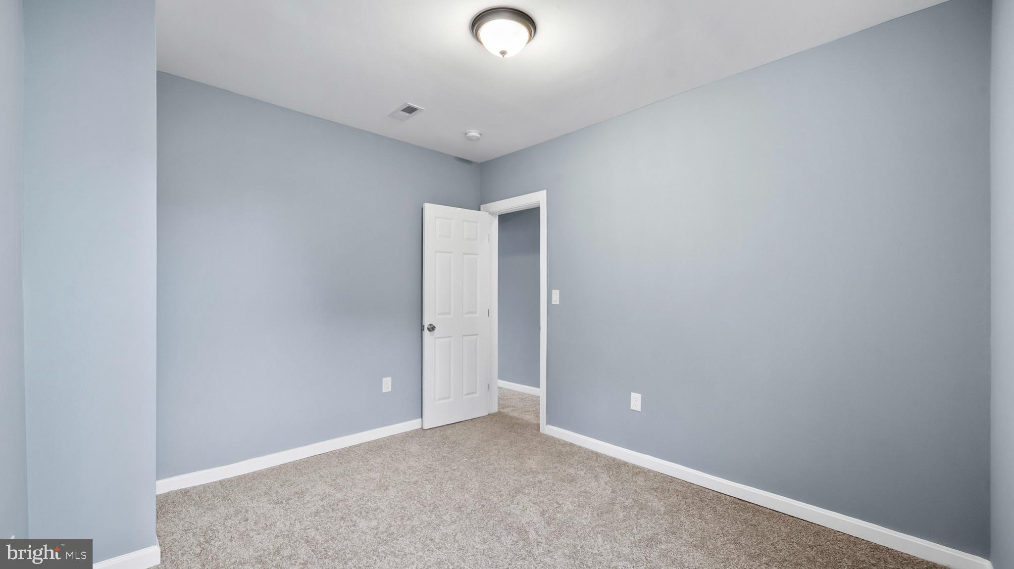 1919 Mosher Street Baltimore, MD 21217 - Photo 15 of 21 a view of an empty room