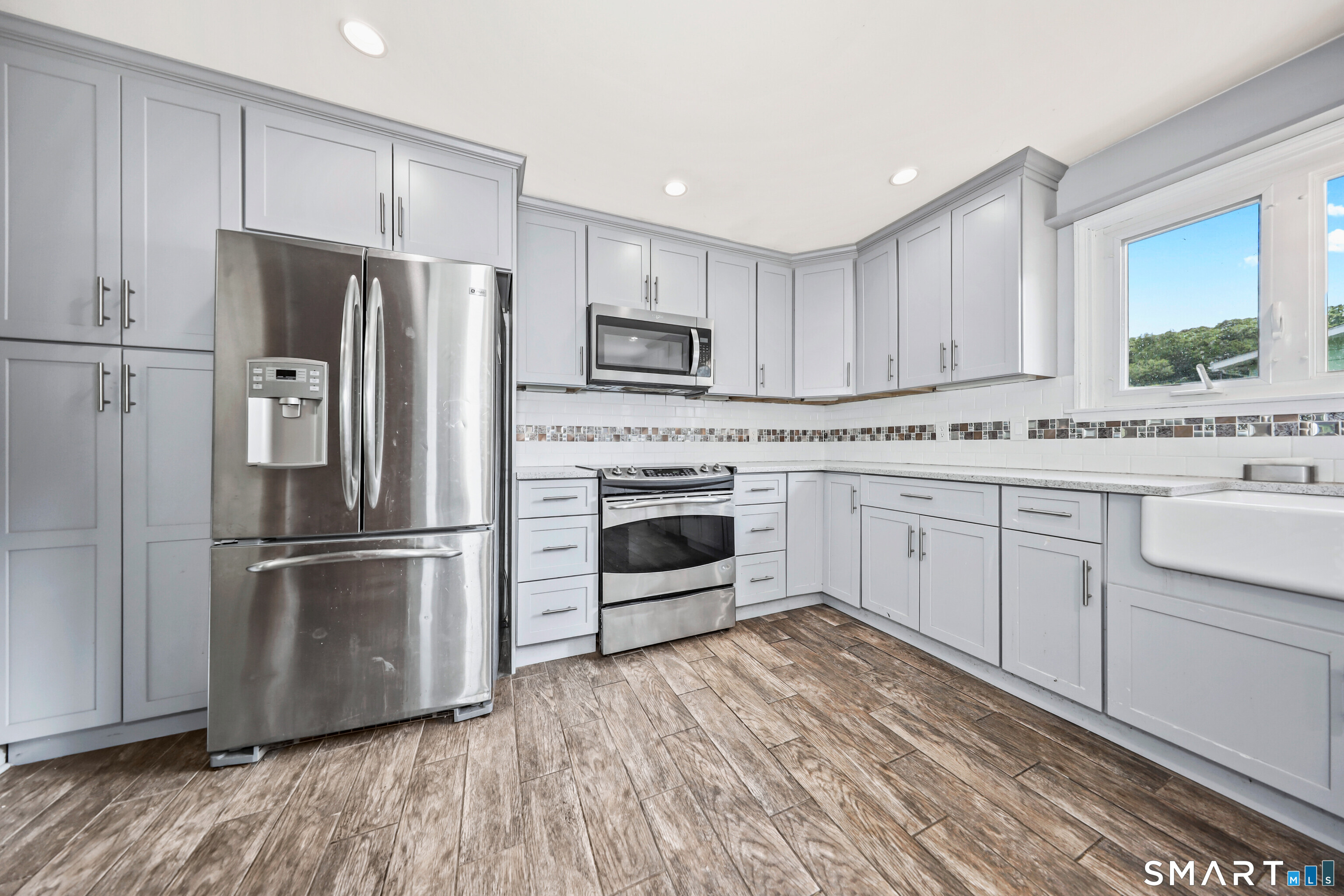 676 Woodtick Road Waterbury, CT 06705 - Photo 8 of 30