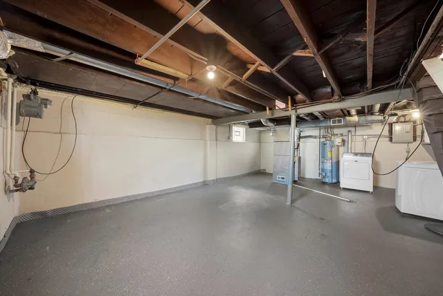 $2,100 | 1380 Wentworth Avenue, Calumet City, IL 60409