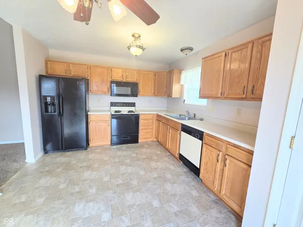 $201,500 | 911 Congressional Way, Shelbyville, IN 46176