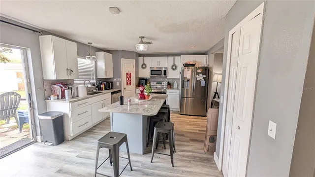 $2,400 | 106 Royalty Circle, Sanford, FL 32771