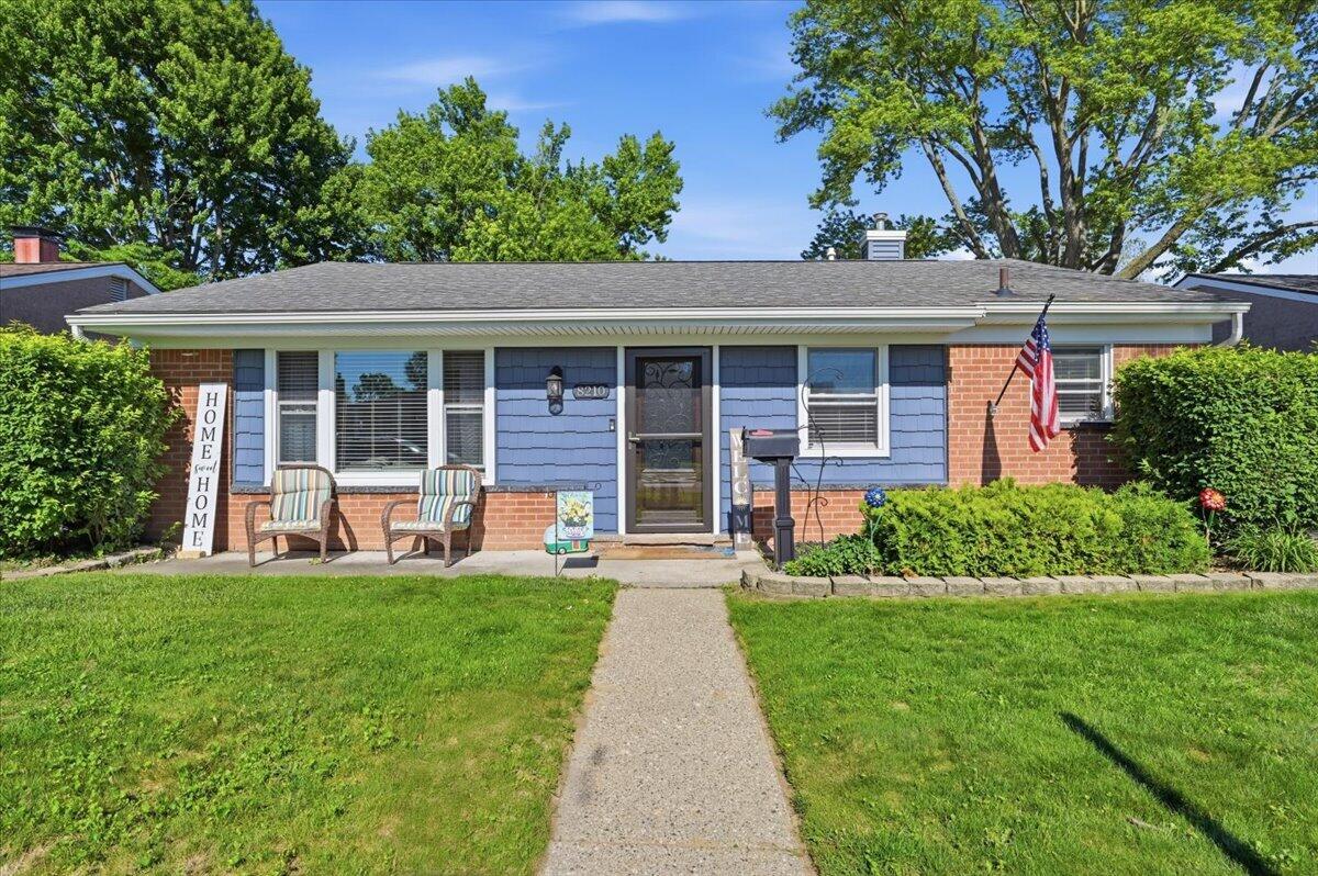 8210 North Henry Ruff Road Westland, MI 48185 - Photo 3 of 38 03-DSC_5050