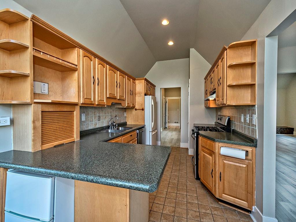 5 Ridgemead Fields Drive Verona, PA 15147 - Photo 10 of 25 Gallery Image 10