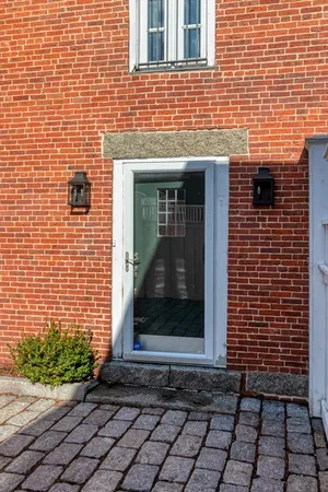 $3,000 | 2 Oliver Street, Unit C, Salem, MA 01970