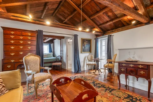 $3,000 | 2 Oliver Street, Unit C, Salem, MA 01970