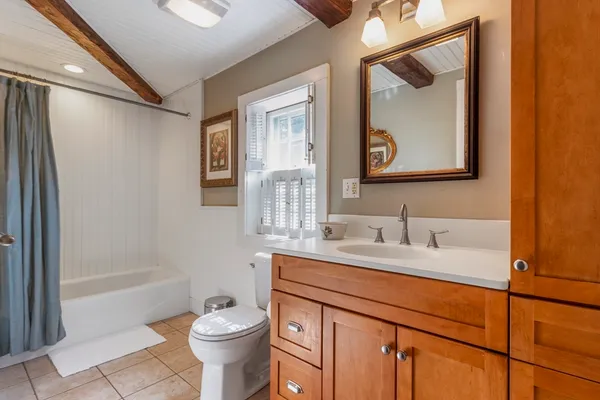 $3,000 | 2 Oliver Street, Unit C, Salem, MA 01970