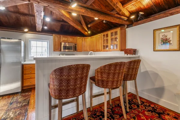 $3,000 | 2 Oliver Street, Unit C, Salem, MA 01970