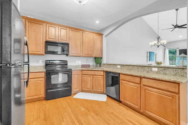 $399,900 | 6944 Stonewood Pl Drive, Clarkston, MI 48346