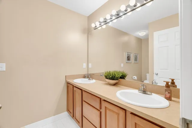 $399,900 | 6944 Stonewood Pl Drive, Clarkston, MI 48346