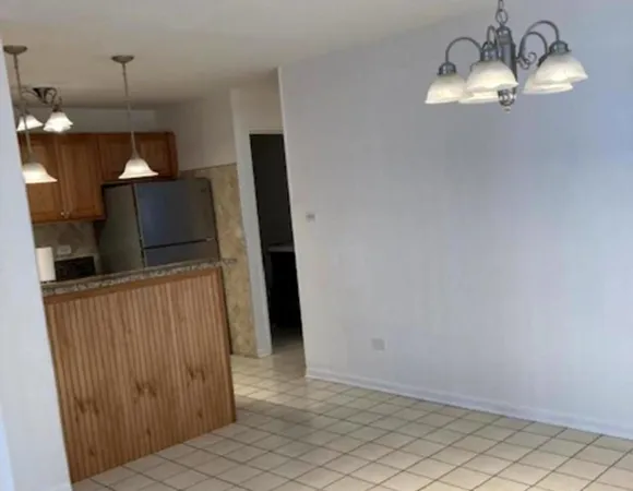 $1,695 | 10408 Major Avenue, Unit 1S, Oak Lawn, IL 60453