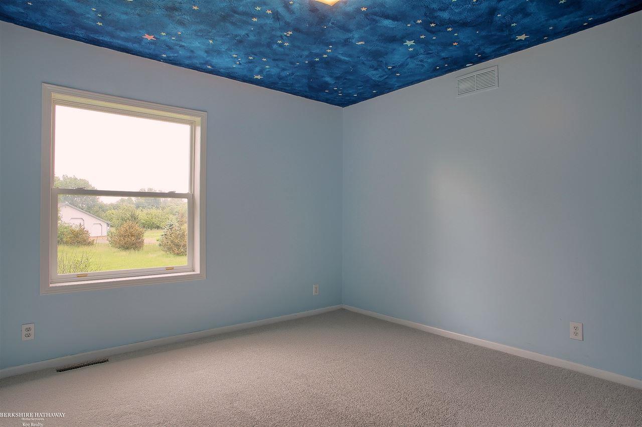 73100 McFadden Road Armada, MI 48005 - Photo 23 of 32 31384766-22.JPG