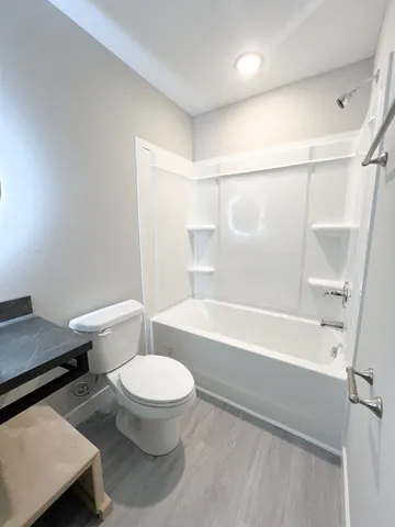 $1,325 | 543 Peachers Mill Road, Unit 212, Clarksville, TN 37042