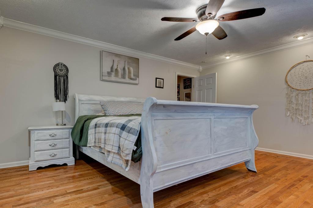 75 Secretariat Trail Corbin, KY 40701 - Photo 18 of 33 Primary bedroom