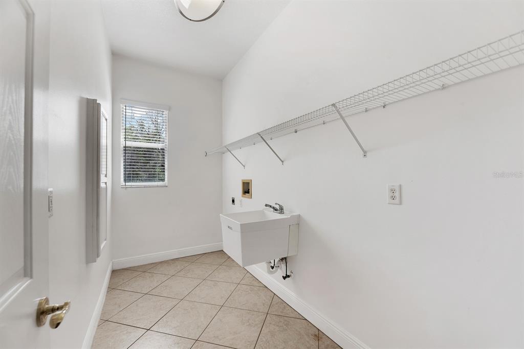 6023 Kestrel Point Avenue Lithia, FL 33547 - Photo 29 of 47
