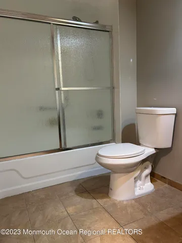 $1,950 | 136 Amberly Drive, Unit F, Manalapan, NJ 07726