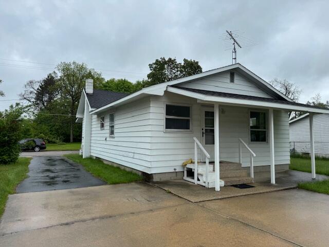 723 South Mill Street Reed City, MI 49677 - Photo 2 of 29 IMG_6119