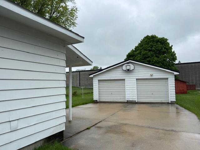 723 South Mill Street Reed City, MI 49677 - Photo 3 of 29 IMG_6120