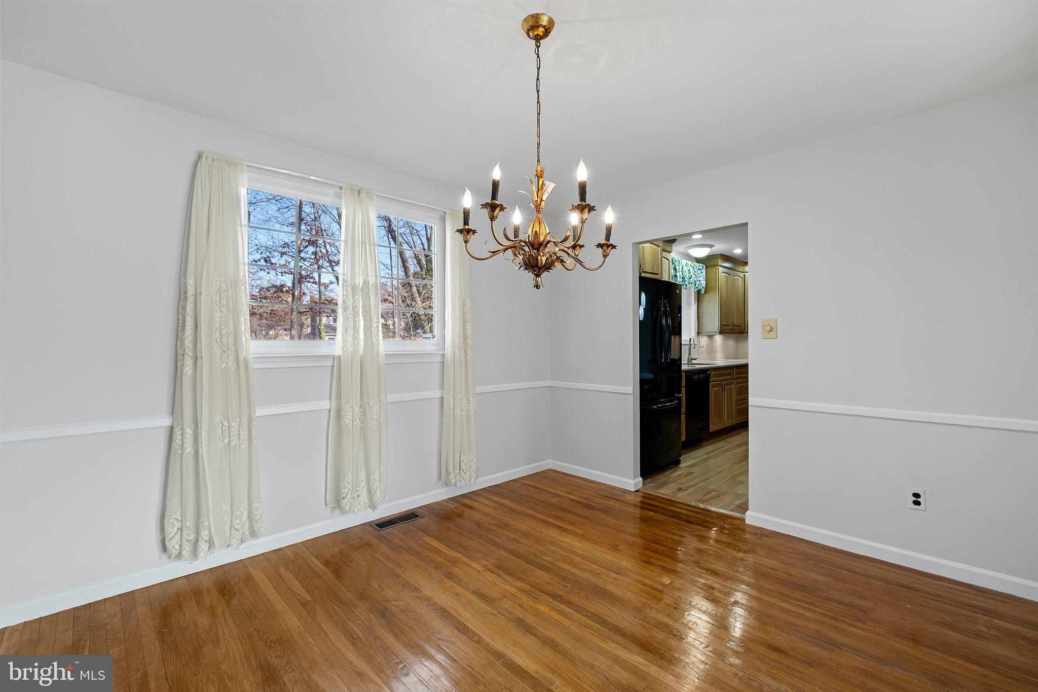 2409 Sweet Briar Road Wilmington, DE 19810 - Photo 12 of 36 Dining Room