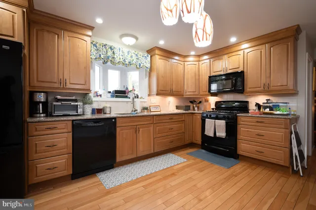 $3,400 | 2409 Sweet Briar Road, Wilmington, DE 19810