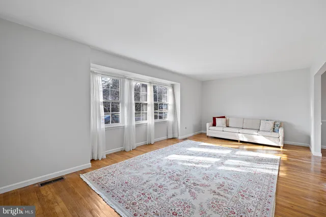 $3,400 | 2409 Sweet Briar Road, Wilmington, DE 19810