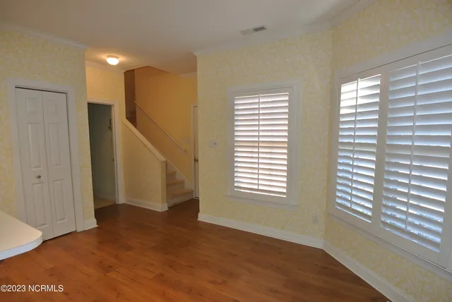 $2,500 | 404 Village Green Court, Trent Woods, NC 28562