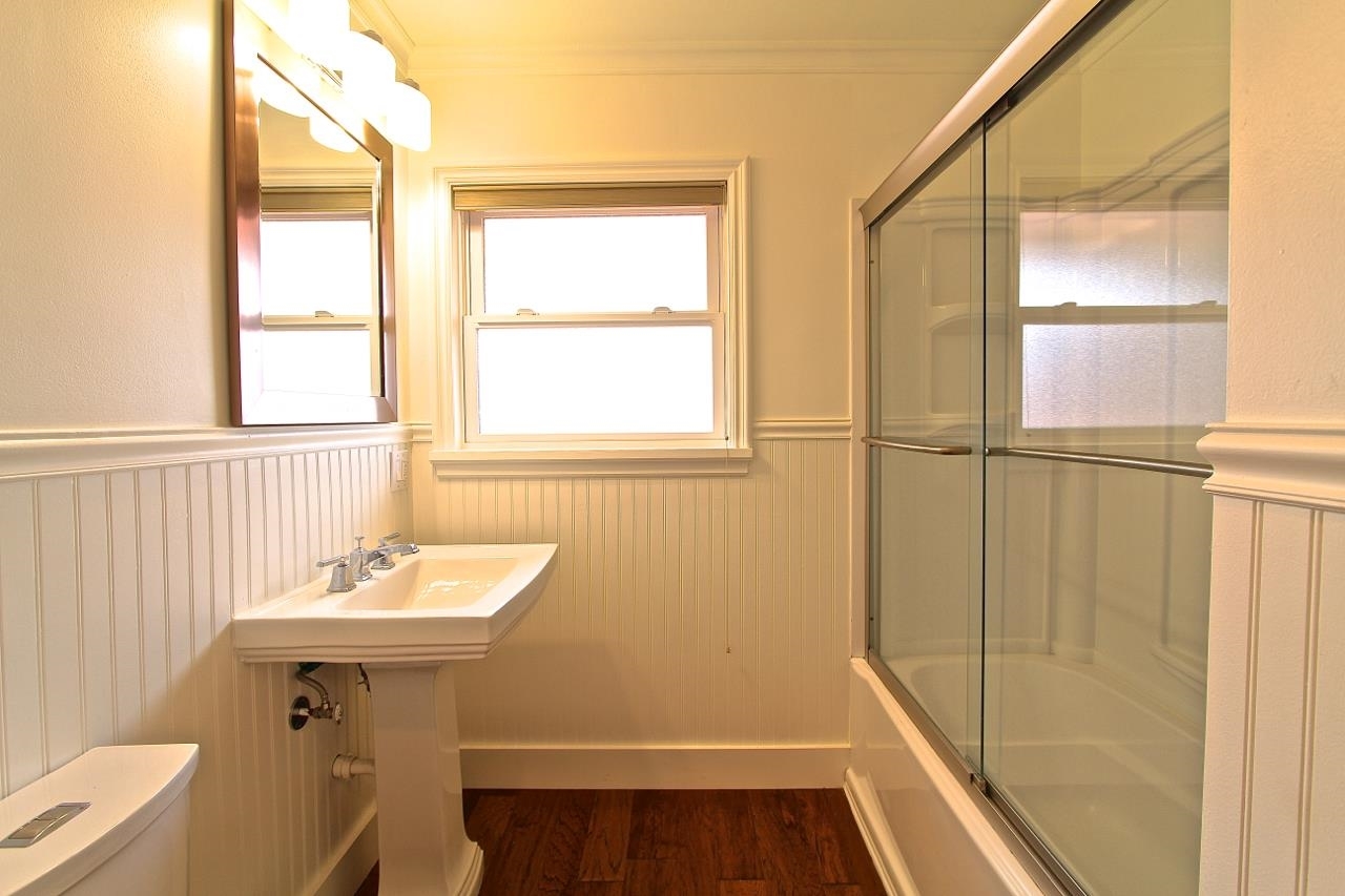 580 Rimrock Road El Cajon, CA 92020 - Photo 20 of 25 Guest bath